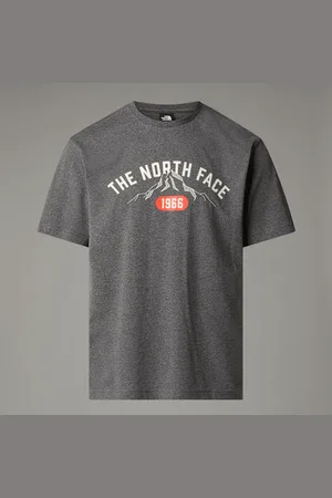 The North Face Varsity T-shirt Met Print Voor Heren male