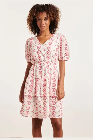 Smashed Lemon 24379 dames jurk met brie anglaisfel |