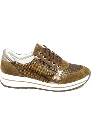Common Pairs Ruby 49 Sneakers