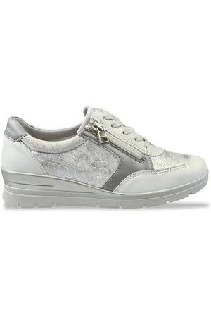 Common Pairs Luna 08 Sneakers