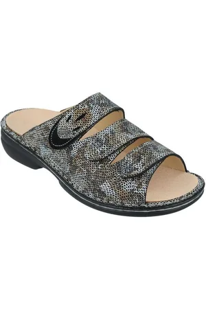 Finn Canzo Slippers