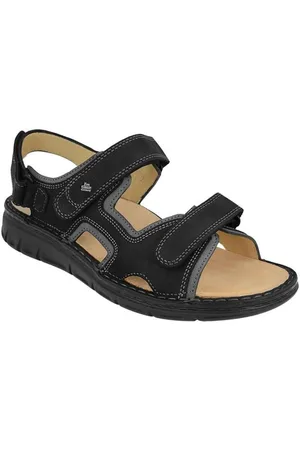 Finn Wanaka-s Sandalen