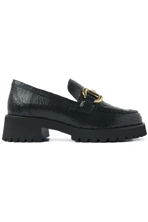 VIA VAI 61071-01 Loafers