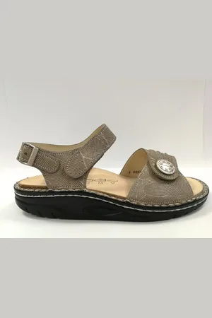 Finn 01572 642051 Sandalen