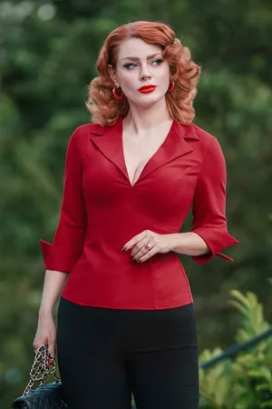 Glamour Bunny Business Babe Dianne blouse in