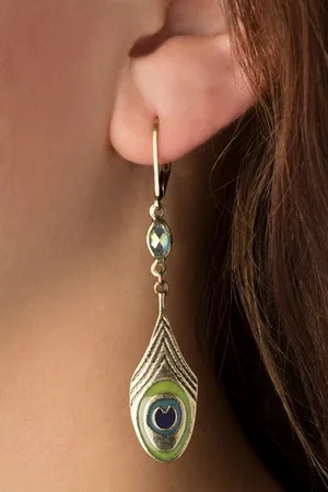 Lovely Art Nouveau pauwenveer oorbellen in messing