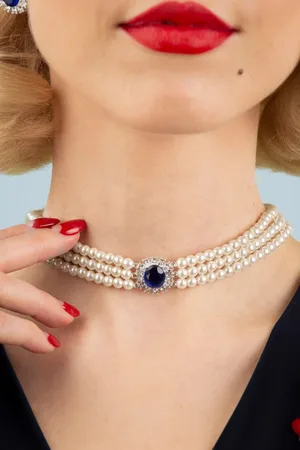 Lovely Lady Diana parel choker ketting in saffierblauw