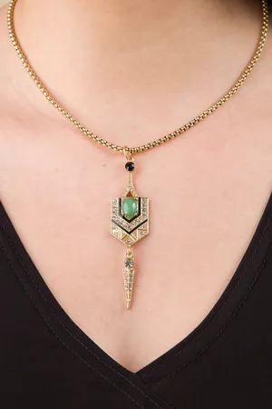 Lovely Egyptian Style Art Deco Jade ketting