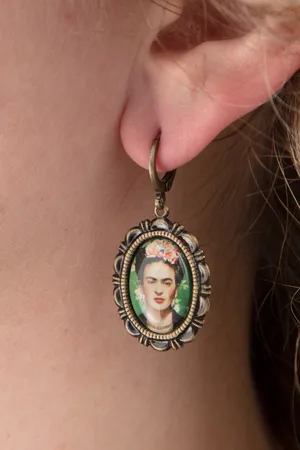Urban Hippies Frida oorbellen in antiekgoud en groen