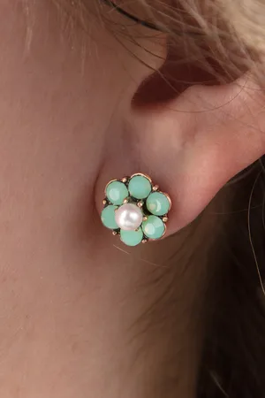 Lovely Mini Crystal Flower oorstekers in seafoam groen