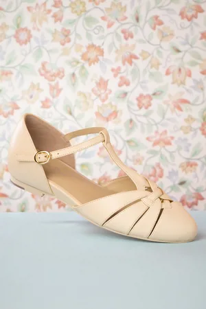 Charlie Stone Montpellier flats met t-strapjes in crème