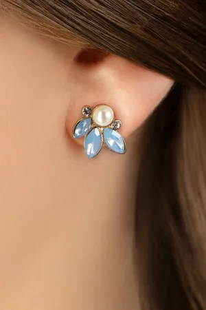 Lovely Pearly Leaves oorbellen in blauw