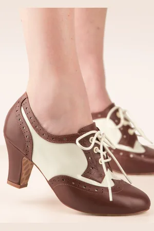 TopVintage Ava Flair shoe booties in crème en bruin