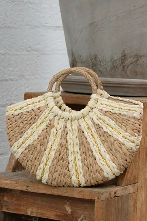 Amici Monaco geweven rotan tas in beige en goud
