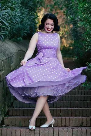 Hearts & Roses Taylor polka dot swing jurk in lila