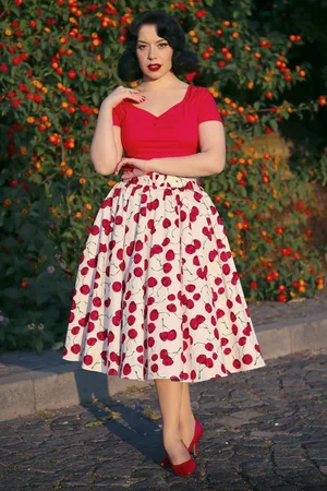 Hearts & Roses Amelie Cherry swing rok in wit