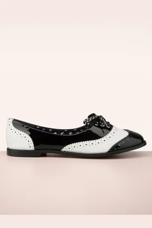 Banned Retro Milana brogues in zwart en wit