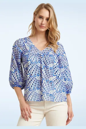Smashed Lemon Marley blouse met geborduurde details in wit en kobalt blauw