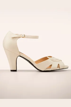 Banned Retro Mable Peeptoe pumps in crème