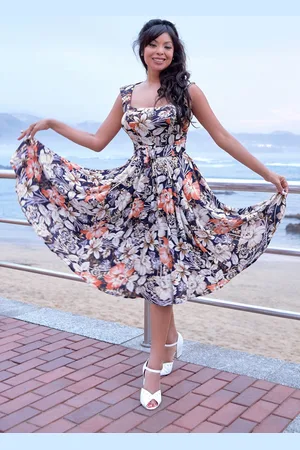 Miss Candyfloss Marion Lee Floral swing jurk in navy en multi