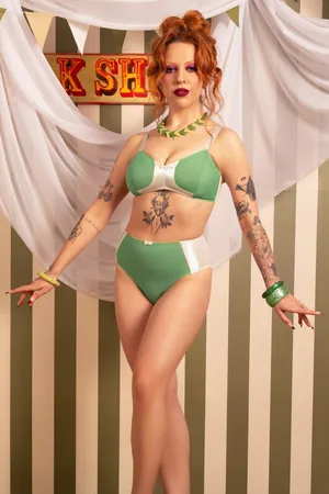 What Katie Did Myrna slipje met hoge taille in groen