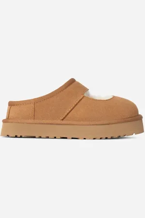 UGG ® Bea Mary Jane in Brown, Maat 31, Suede