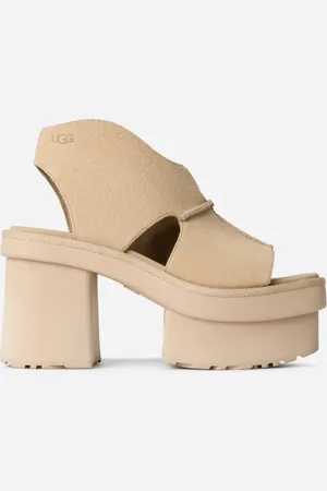 UGG ® New Heights Platform in Brown, Maat 36, Suede