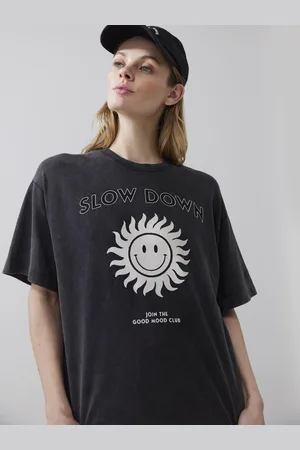 Catwalk Junkie Ts slow down