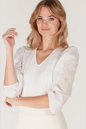 Jansen Amsterdam Tanum top met pofmouw en borduursel off white