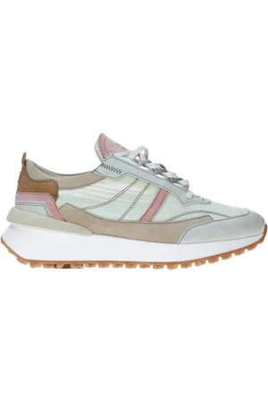 Piedi Nudi 2605