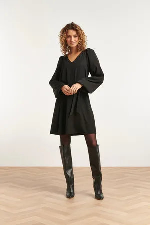 Smashed Lemon 23587 elegante e v-hals jurk met ballonmouwen |