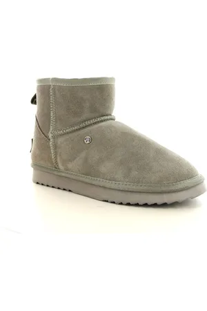 Warmbat Wallaby woman 274.70.034