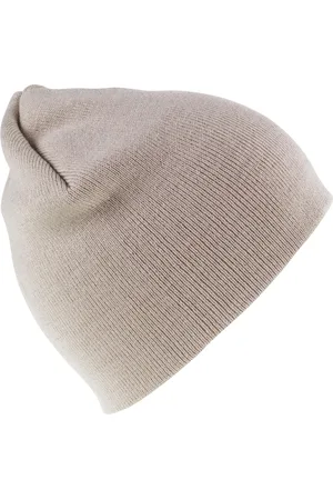 Result Trek de acryl wintermuts aan voor een zacht gevoel.