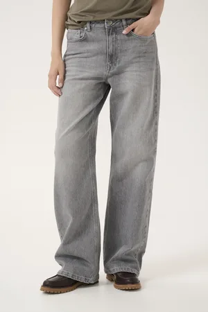 My Essential Wardrobe 10704222 35 the louis 139 high wide