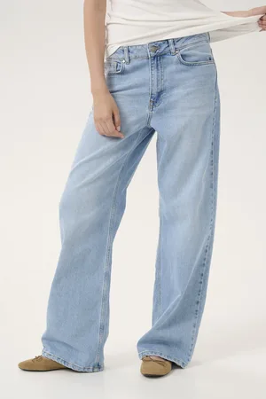 My Essential Wardrobe 10704222 35 the louis 139 high wide