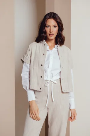 In Shape 2501046 jacket karlijn sleeveless