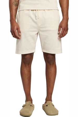 Aeden Gugo short sand