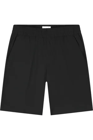 Pure Path Regular fit smart shorts