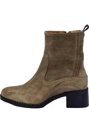 Piedi Nudi Enkellaarsjes