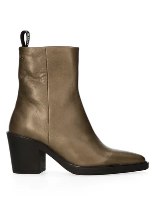 Maruti Gisele leather metallic
