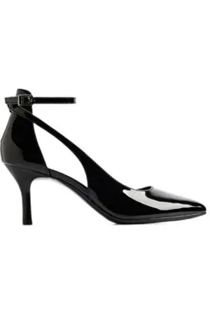 Graceland Lak pumps