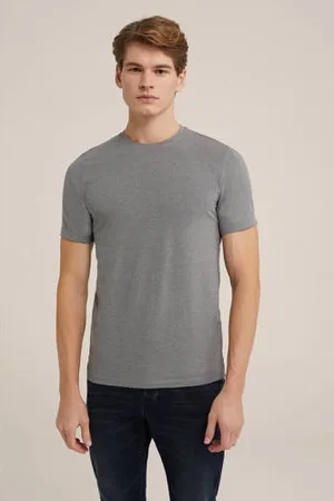 WE Fashion Basic slim fit T