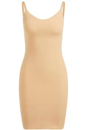 WE Fashion Corrigerende jurk beige