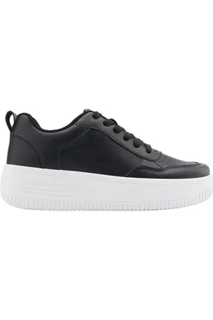 Graceland Sneakers