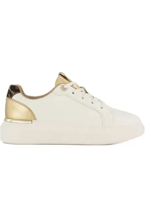 Graceland Sneakers
