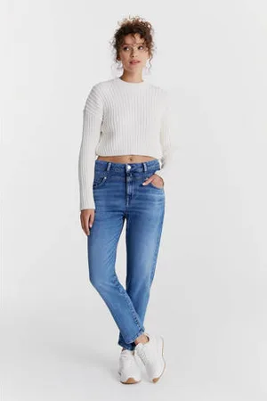 Cup of Joe denim Mom jeans Victoria