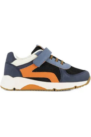 Vty Sneakers