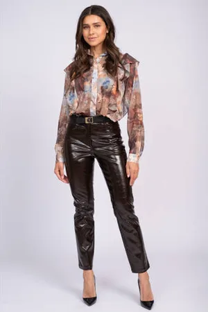 NIKKIE. Straight imitatieleren broek
