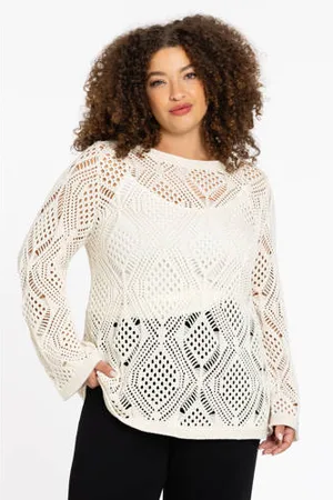 Yoek Lounge top