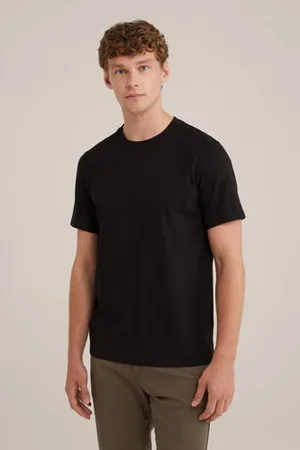WE Fashion T
